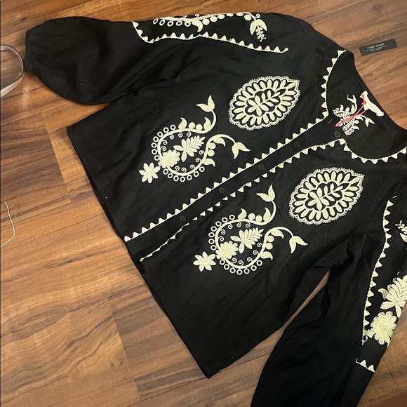 Solitaire Tops - Solitaire Black Blouse with Cream Embroidery